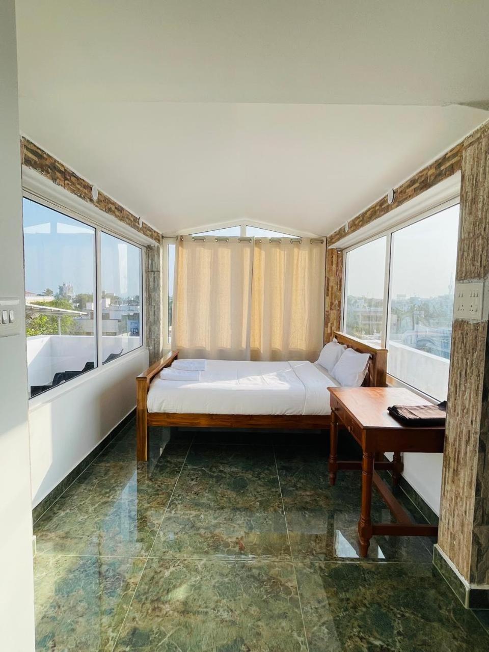 La Villa Marseille Pondicherry Ngoại thất bức ảnh